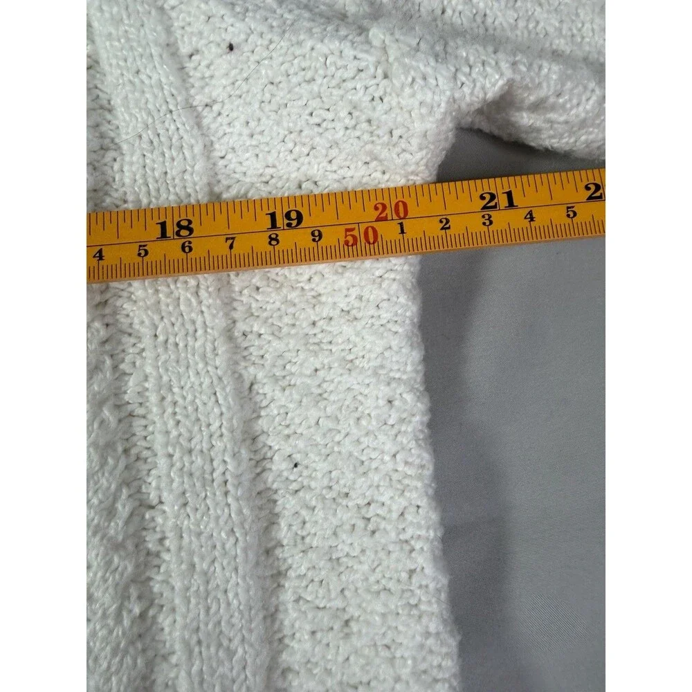 J Crew Pullover Women’s White Long Sleeve Sweater, Medium Very Nice